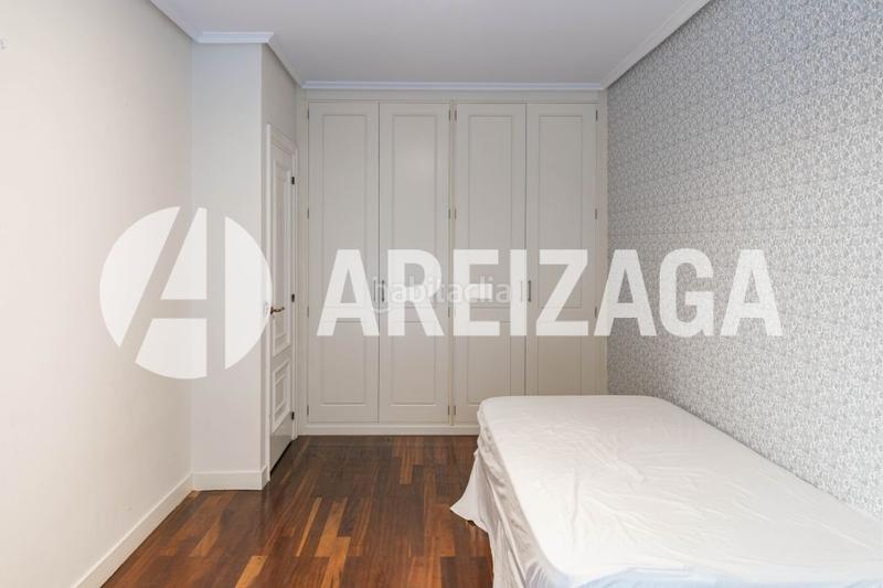 Foto cebdddfb-dcc0-4031-8547-c2aa94e4deed. Pis amb calefacció aparcament a Miraconcha Donostia - San Sebastián