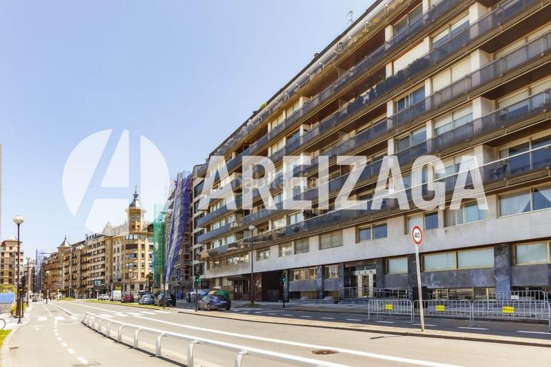 Foto d226a5e1-e193-440e-9068-498227aaa43f. Pis amb calefacció aparcament a Miraconcha Donostia - San Sebastián