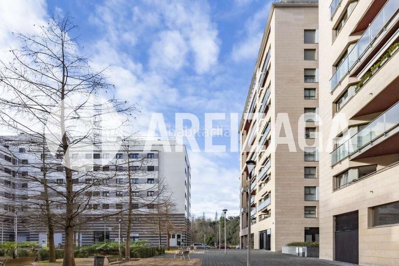 Foto 3be8ccd2-bc59-4a42-816c-7ebfccf485bc. Piso Riberas de loiola espaciosa y luminosa vivienda en décima planta, con terraza y vistas al río urumea. con garaje opcional. piso i en Donostia - San Sebastián