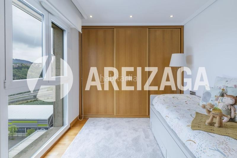 Foto 45c5ad8c-268c-43e2-9e9d-578c4c1ac1fd. Piso Riberas de loiola espaciosa y luminosa vivienda en décima planta, con terraza y vistas al río urumea. con garaje opcional. piso i en Donostia - San Sebastián