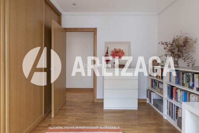 Foto 6957d416-488d-478e-9b19-c94296174332. Piso Riberas de loiola espaciosa y luminosa vivienda en décima planta, con terraza y vistas al río urumea. con garaje opcional. piso i en Donostia - San Sebastián