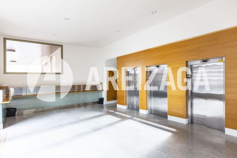 Foto b8ea95b4-8c18-4174-8be4-dd81ba66a076. Piso Riberas de loiola espaciosa y luminosa vivienda en décima planta, con terraza y vistas al río urumea. con garaje opcional. piso i en Donostia - San Sebastián