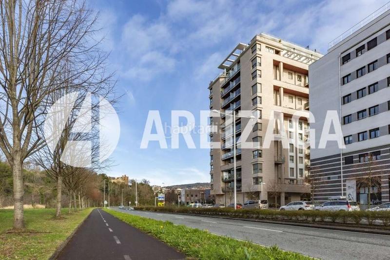 Foto c69950c6-d85e-4db6-98e4-19d0e71fc14a. Piso Riberas de loiola espaciosa y luminosa vivienda en décima planta, con terraza y vistas al río urumea. con garaje opcional. piso i en Donostia - San Sebastián