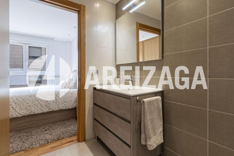 Foto d509b2e1-6167-4771-8576-4cb951298edd. Piso Riberas de loiola espaciosa y luminosa vivienda en décima planta, con terraza y vistas al río urumea. con garaje opcional. piso i en Donostia - San Sebastián