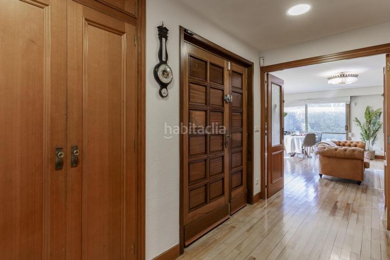 Foto 9c2b935a-e360-4ce5-864f-26067274a28d. Casa aparellada amb calefacció aparcament a Aiete Donostia - San Sebastián
