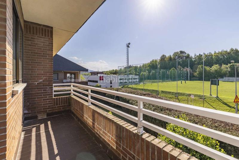 Foto dccd5dfd-820c-4df4-94e9-7761756a89ba. Casa aparellada amb calefacció aparcament a Aiete Donostia - San Sebastián