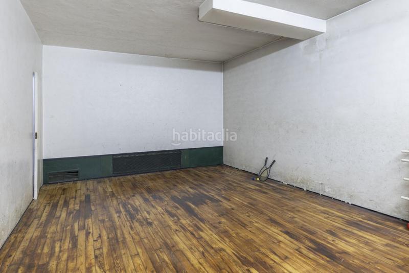 Foto e299ff9f-530b-49c8-930f-0e300bb2f44c. Casa aparellada amb calefacció aparcament a Aiete Donostia - San Sebastián