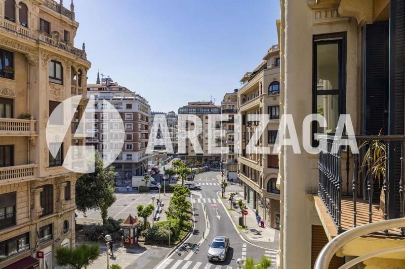 Foto a8d3fa75-a8b6-4363-aa07-d97a4c250534. Flat with heating in Gros Donostia - San Sebastián