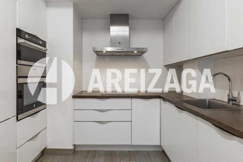 Foto c253a4ff-e2d0-4218-86c4-53643b5e5a18. Flat with heating in Gros Donostia - San Sebastián