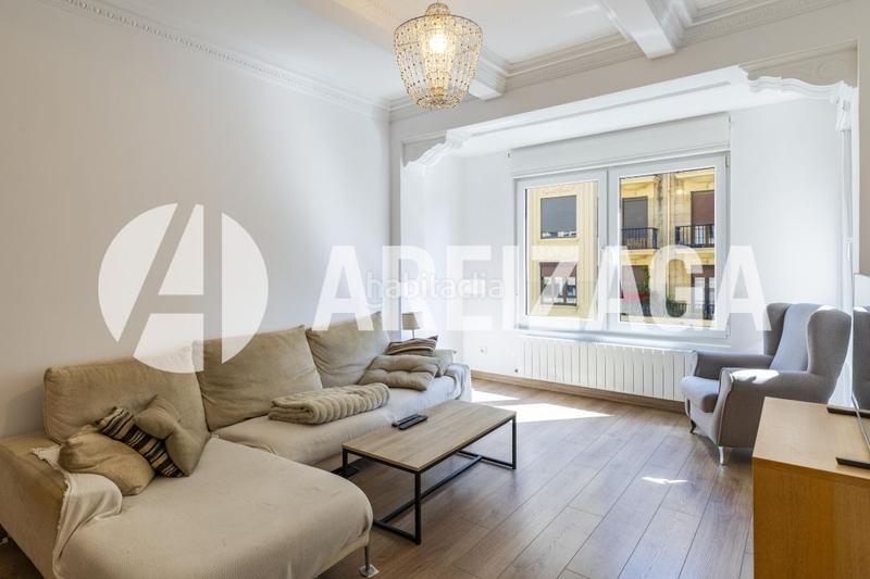 Foto f82a6fe5-b15c-418a-bf7d-0cf08a69998c. Flat with heating in Gros Donostia - San Sebastián