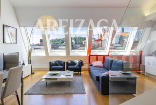 Attico in San martin kalea 25. Venta de ático dúplex de alto nivel en pleno centro de san sebas