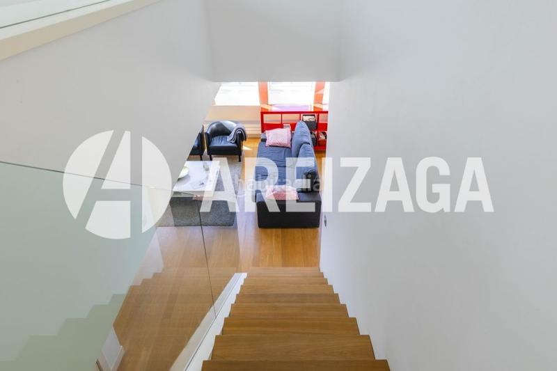 Foto 57a43a9d-1fc5-443f-b369-2eafedc7ce90. Piso en san martin kalea 25 venta de ático dúplex de alto nivel en pleno centro de san sebastián en Donostia - San Sebastián