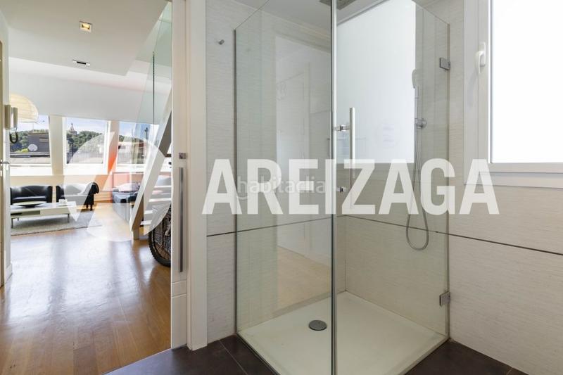 Foto 5ea7dc55-a69c-4406-a9d4-bf794ec7fa5e. Piso en san martin kalea 25 venta de ático dúplex de alto nivel en pleno centro de san sebastián en Donostia - San Sebastián