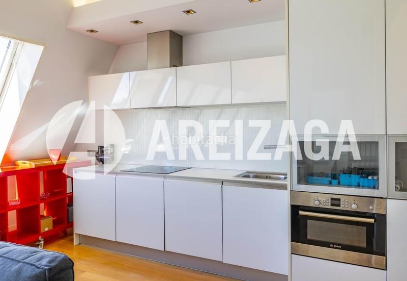 Foto cb9fe66f-d0a4-47ae-b6a4-0b3621b16d4f. Piso en san martin kalea 25 venta de ático dúplex de alto nivel en pleno centro de san sebastián en Donostia - San Sebastián