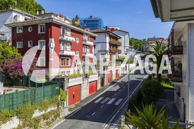 Foto d47ad23d-604c-4229-839c-095b7d1949b6. Dúplex a jauregi kalea palacio 4 a Antiguo Donostia - San Sebastián