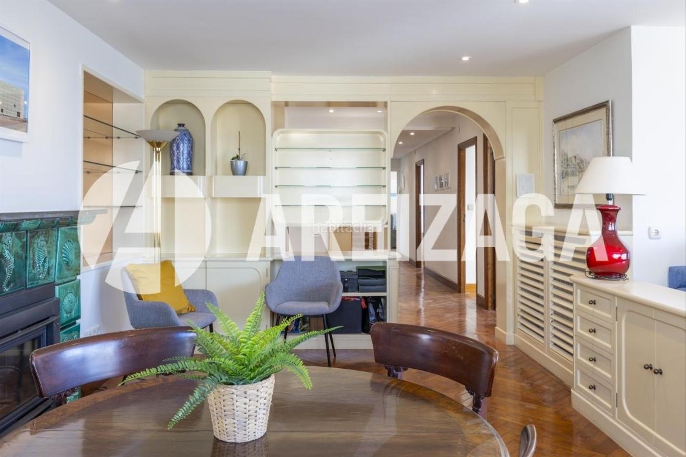 Vivienda en 1 lnea, chafln, con vistas panormicas al mar, en Donostia - San Sebastin