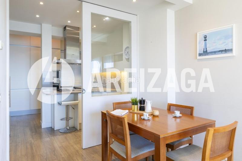 Foto 162aed6d-d996-4143-b5e6-aac42b3c0f30. Piso en zurriola hiribidea 16 bis vivienda en 1 línea, chaflán, con vistas panorámicas al mar, en planta alta. en Donostia - San Sebastián