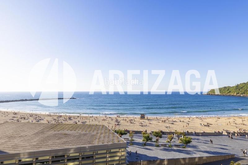 Foto b412fabc-145f-4187-8e5d-f58c0ce6ff46. Piso en zurriola hiribidea 16 bis vivienda en 1 línea, chaflán, con vistas panorámicas al mar, en planta alta. en Donostia - San Sebastián