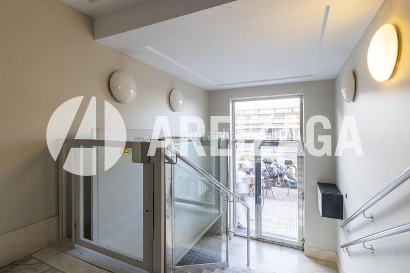 Foto f39cde2b-551f-44c5-b843-c94df28b696a. Piso en zurriola hiribidea 16 bis vivienda en 1 línea, chaflán, con vistas panorámicas al mar, en planta alta. en Donostia - San Sebastián