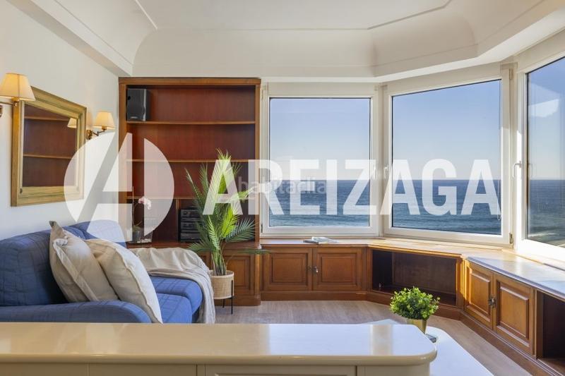 Foto f632c0b0-7629-44e0-8cae-98101bfa0b19. Piso en zurriola hiribidea 16 bis vivienda en 1 línea, chaflán, con vistas panorámicas al mar, en planta alta. en Donostia - San Sebastián