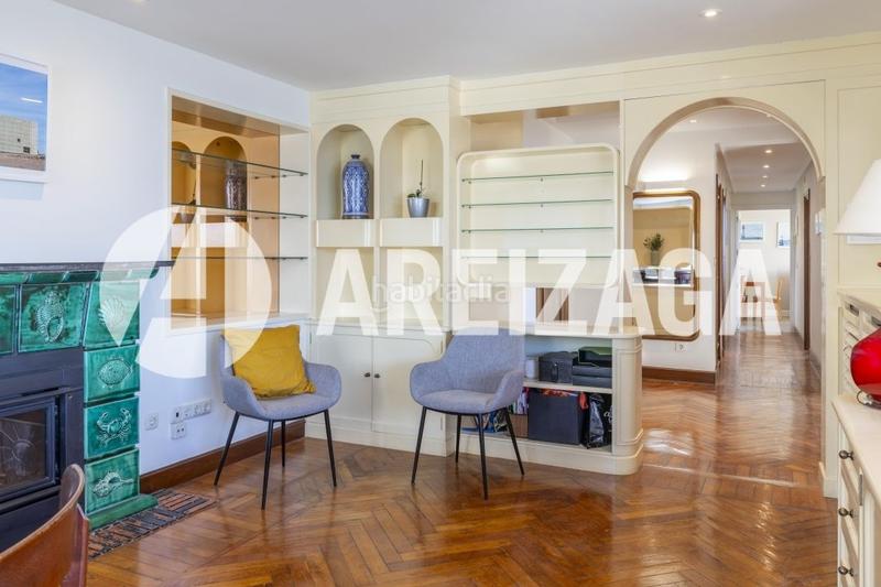 Foto ff3b9e72-6186-4f85-8760-61e7a92e0b7f. Piso en zurriola hiribidea 16 bis vivienda en 1 línea, chaflán, con vistas panorámicas al mar, en planta alta. en Donostia - San Sebastián