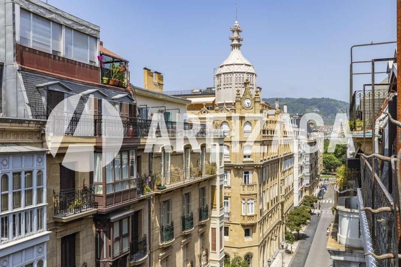 Foto ad58ca8c-77f2-4a8f-973b-f92646c710d9. Pis amb calefacció a Área Romántica Donostia - San Sebastián