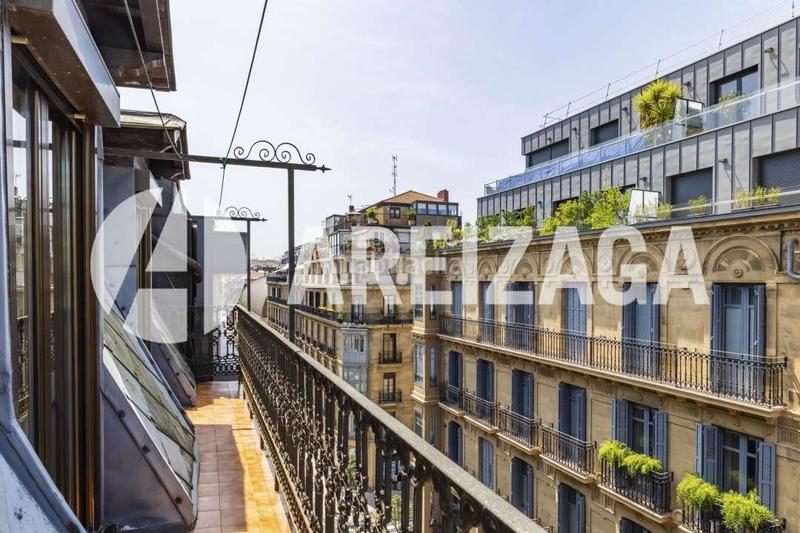 Foto be9e49b1-f3ed-456f-a840-ccca58bd4546. Pis amb calefacció a Área Romántica Donostia - San Sebastián