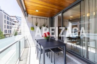 Pis  Estella lizarra. Vivienda de 3 habitaciones con terraza y orientación sur a 500 m