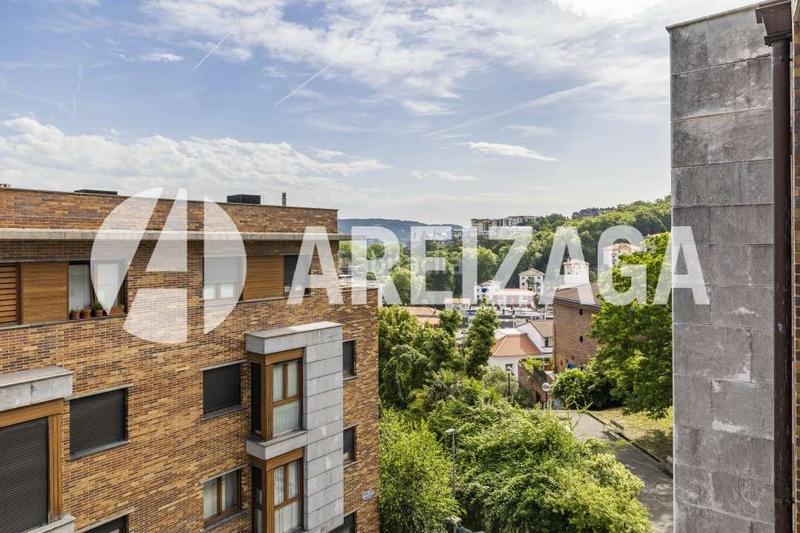 Foto 6b140ab3-77f4-4f8b-88c0-0fd89a7dd8ef. Appartement dans juan astigarribia kalea 5 dans Antiguo Donostia - San Sebastián