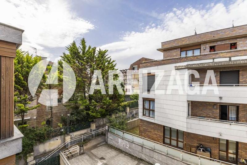 Foto e25827eb-1498-4000-a596-595e77cf1943. Appartement dans juan astigarribia kalea 5 dans Antiguo Donostia - San Sebastián