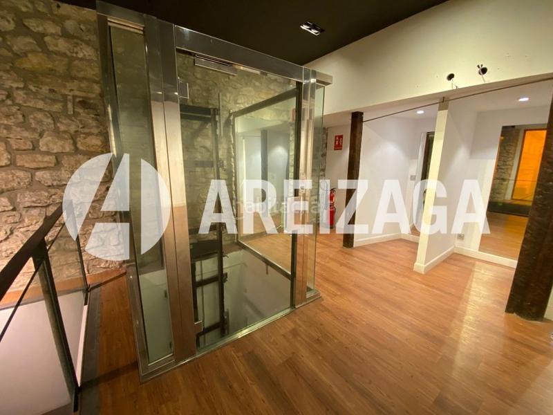 Foto 56cfe60f-96bd-4d08-8c35-b5f9553eb09b. Lloguer local comercial a legazpi kalea 7 a Área Romántica Donostia - San Sebastián