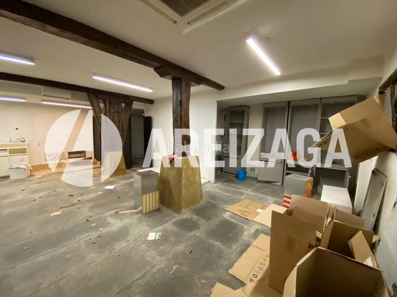 Foto a6dcdb5d-b0a5-428c-93ae-177ab7d023c9. Location local commercial dans legazpi kalea 7 dans Donostia - San Sebastián