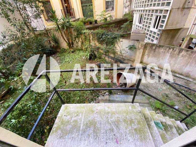 Foto 00275e06-ddcc-4b03-a05d-23ae717572f3. Rent business premise in legazpi kalea 7 in Área Romántica Donostia - San Sebastián