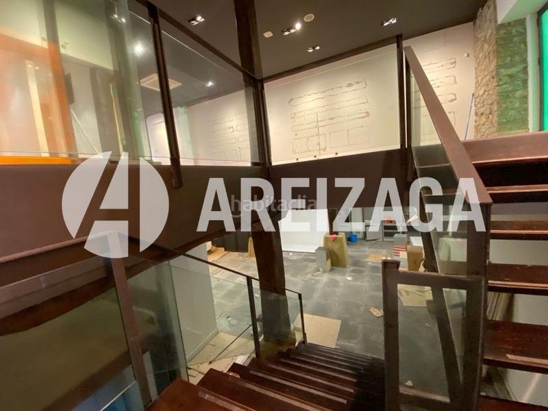 Foto 2189233f-ea7d-40d7-882a-d80dd4a0a9c8. Rent business premise in legazpi kalea 7 in Área Romántica Donostia - San Sebastián