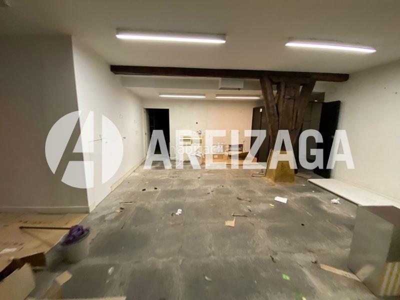 Foto b0d3c395-8766-4902-b501-8c7894e51c29. Rent business premise in legazpi kalea 7 in Área Romántica Donostia - San Sebastián