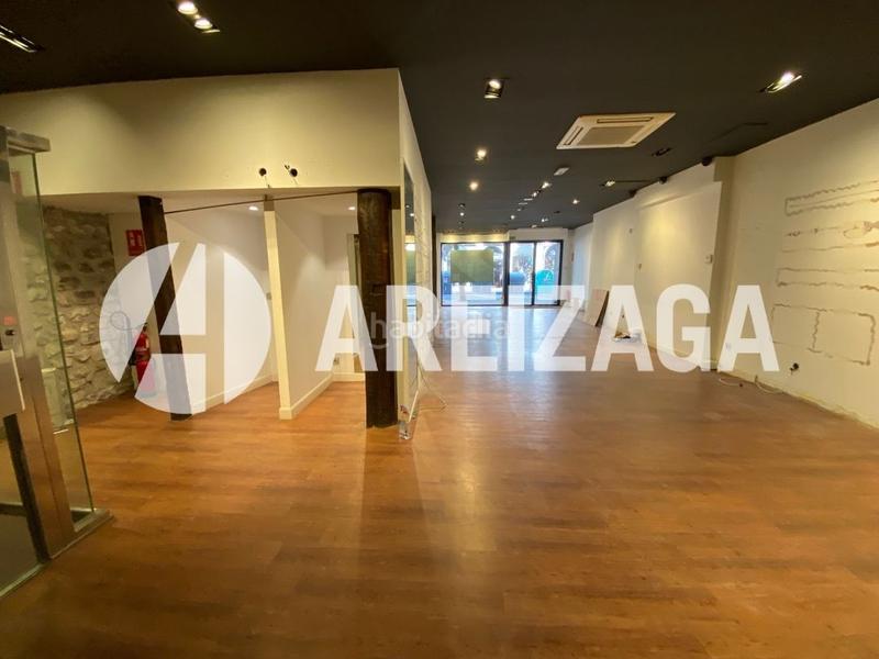 Foto fca2ac8c-83fc-46b9-be0d-bfe48c433eec. Rent business premise in legazpi kalea 7 in Área Romántica Donostia - San Sebastián