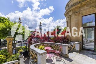 Business premise in Prim Kalea 9