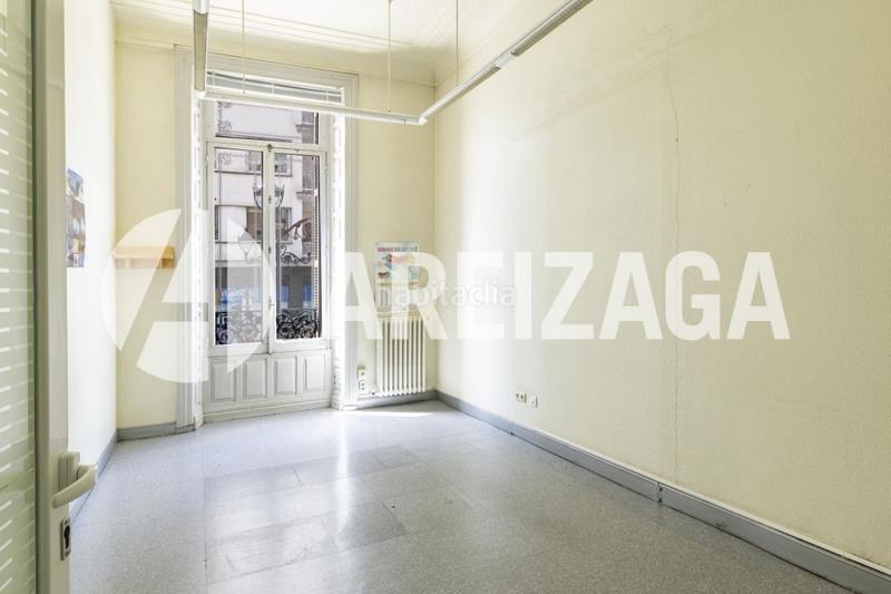 Foto f2ea3b52-5fac-4b96-9dbe-b6427c67cfbb. Location local commercial dans prim kalea 9 dans Área Romántica Donostia - San Sebastián