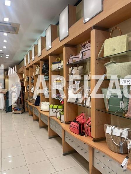 Foto 4f2a0745-0525-4511-823f-f963708bb3b6. Rent business premise in txurruka kalea 12 in Área Romántica Donostia - San Sebastián