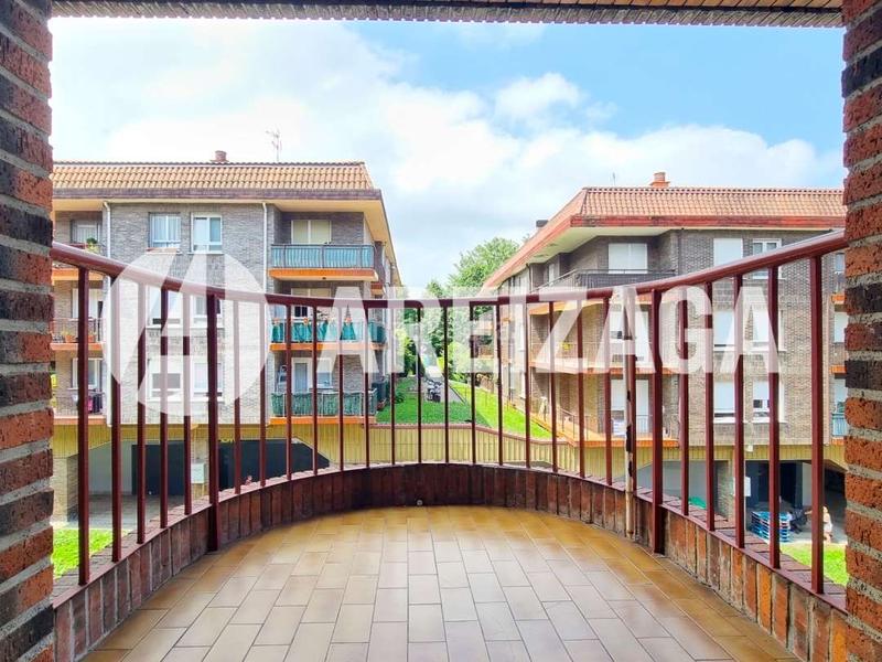 Foto 69b4e695-b70e-4c1c-ab25-f3ff28870cdb. Piso Aiete etxadi. vivienda de 3 habitaciones con garaje y trastero incluido. en Donostia - San Sebastián
