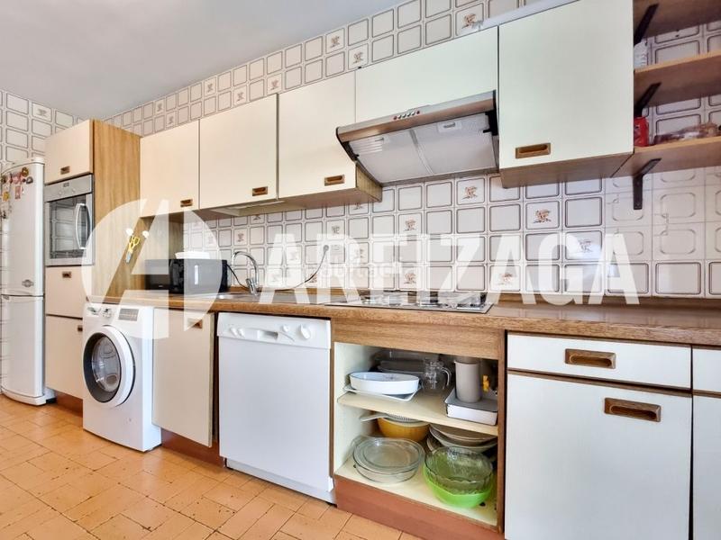 Foto b7467302-84f7-4751-a28e-f857f2201386. Piso Aiete etxadi. vivienda de 3 habitaciones con garaje y trastero incluido. en Donostia - San Sebastián