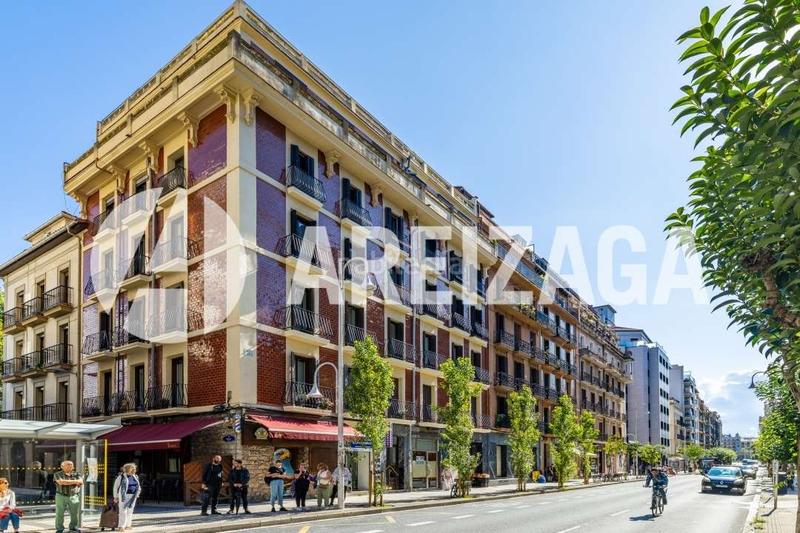 Foto 9a150c67-6933-45f4-90a5-988ed9ec9273. Piso  alto, exterior en calle miracruz, con 3 balcones, luminoso. en Donostia - San Sebastián