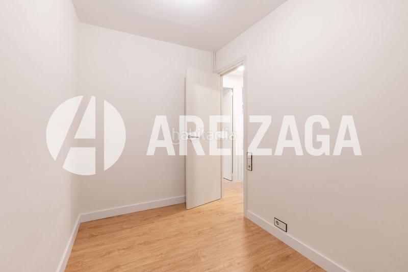 Foto 9ac2a183-0e2b-4769-8969-9f83680aa486. Piso  alto, exterior en calle miracruz, con 3 balcones, luminoso. en Donostia - San Sebastián