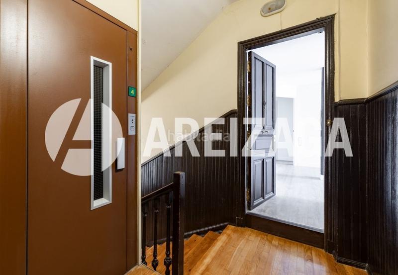 Foto efdf7e72-f923-4d2d-a6d4-ded84fa340e8. Piso  alto, exterior en calle miracruz, con 3 balcones, luminoso. en Donostia - San Sebastián