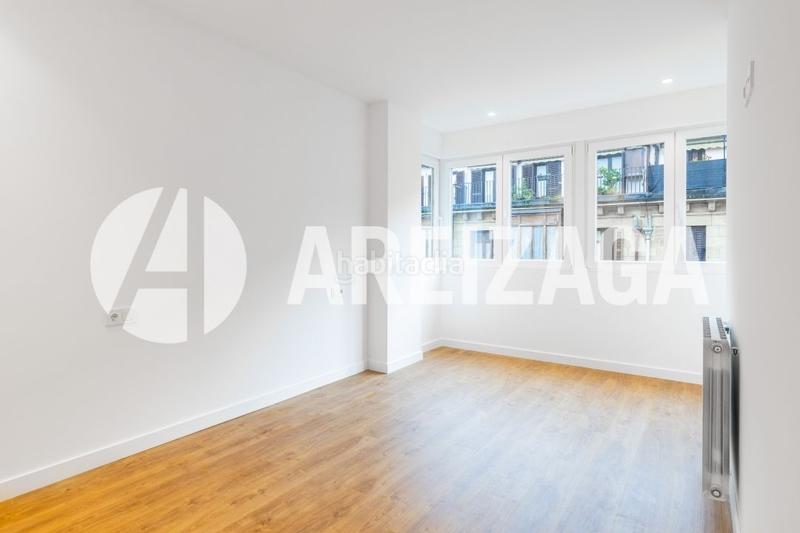 Foto c27228b5-0511-4aab-a9e6-5a98935f47b7. Appartamento in pedro egaña kalea 5 in Área Romántica Donostia - San Sebastián
