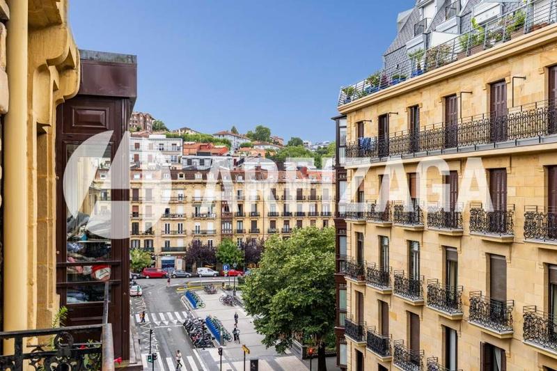 Foto fb0c5b65-efbb-4693-a3aa-5b111c6831db. Appartamento in pedro egaña kalea 5 in Área Romántica Donostia - San Sebastián