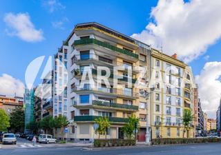 Appartement  De zumalakarregi hiribidea. Avenida de zumalakarregi, a 2 minutos de la playa andando, vivie