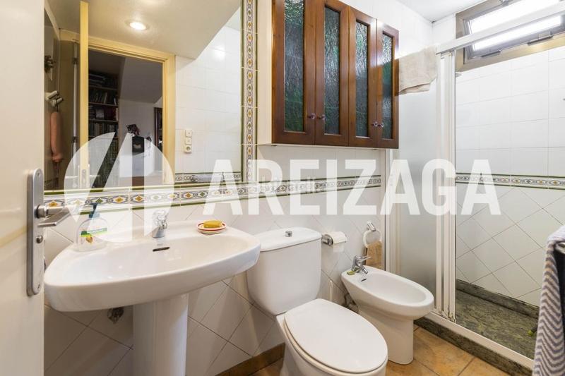 Foto 0f6f57b0-c783-493c-bf4b-76dc718b7897. Casa con riscaldamento parcheggio piscina in Miracruz Donostia - San Sebastián