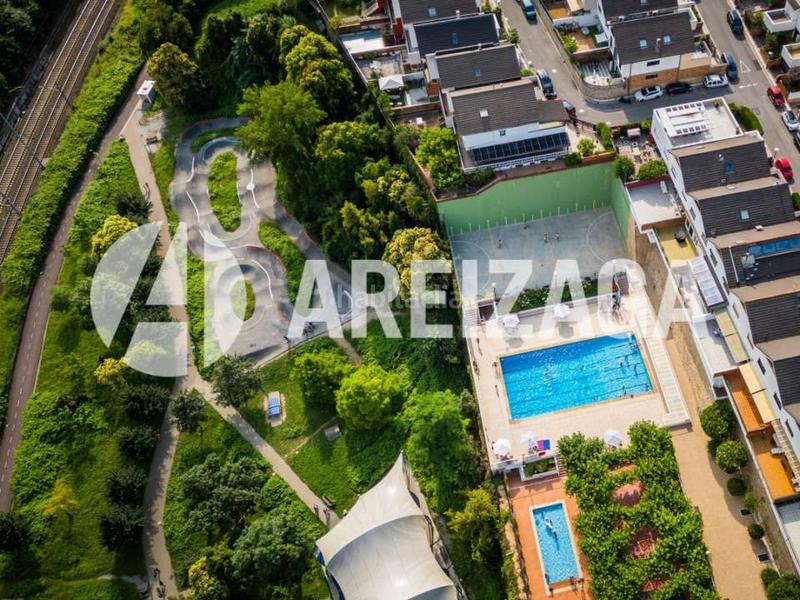 Foto 1e99bce8-6c95-44b5-b6eb-854389aaac92. Casa con riscaldamento parcheggio piscina in Miracruz Donostia - San Sebastián