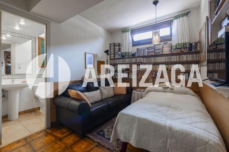 Foto 21ccb8b7-3829-42c3-b2c1-e5b099912a8c. Casa con riscaldamento parcheggio piscina in Miracruz Donostia - San Sebastián